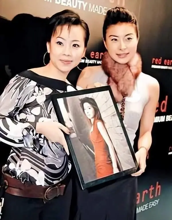 吸金女王郭晶晶,"整顿"香港豪门二十年_霍启刚_儿媳_名牌