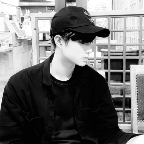 好看霸气的男生头像成熟稳重黑白