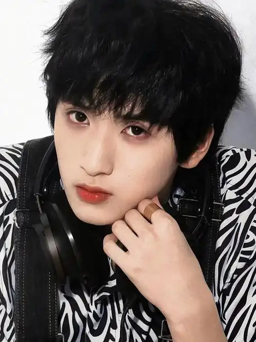 tnt时代少年团严浩翔 #严浩翔壁纸