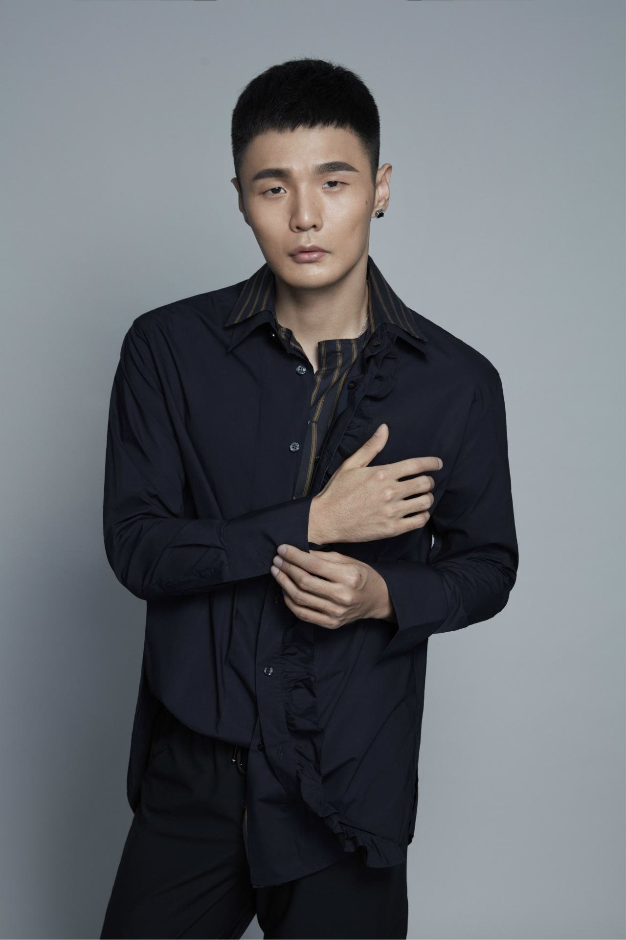 李荣浩回应"李荣浩犯事儿",一脸懵:我犯什么事儿了?