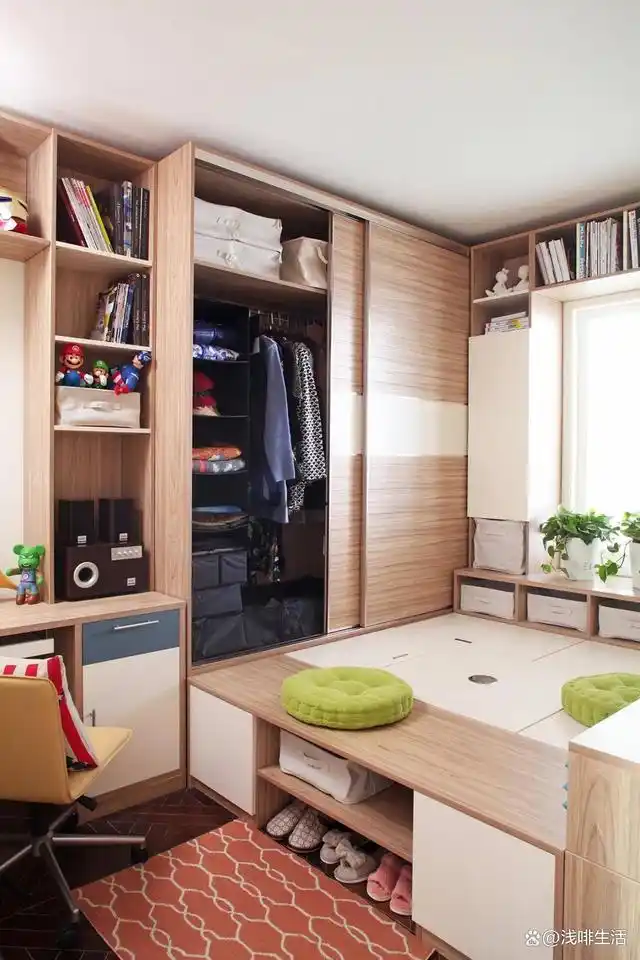 别人家的衣柜咋能装那么多衣服