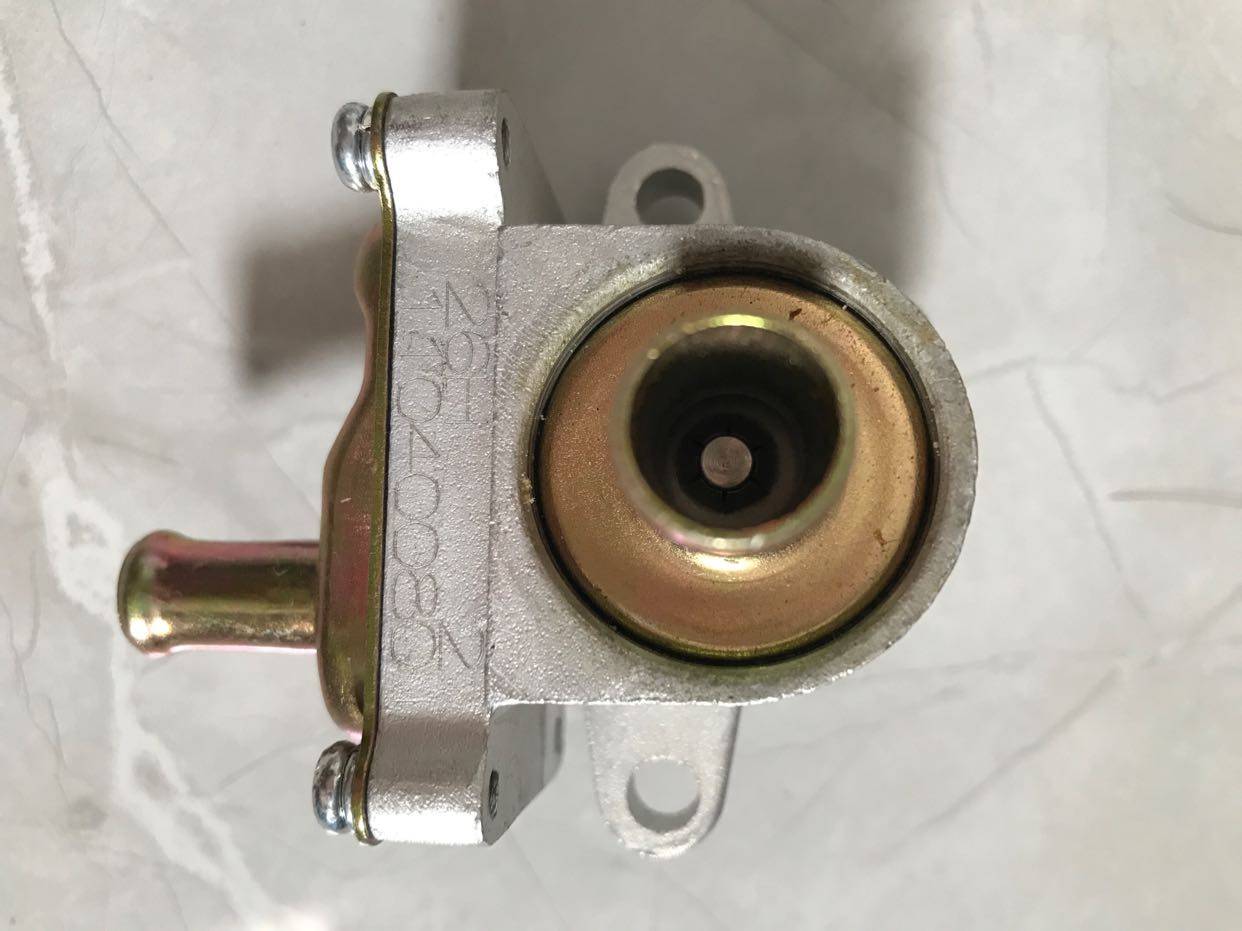 气阀轻骑铃木摩托车配件gs125gsx125-3qs110二次进气气缸体