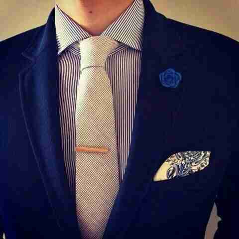 微信头像对西装男毫无抵抗力