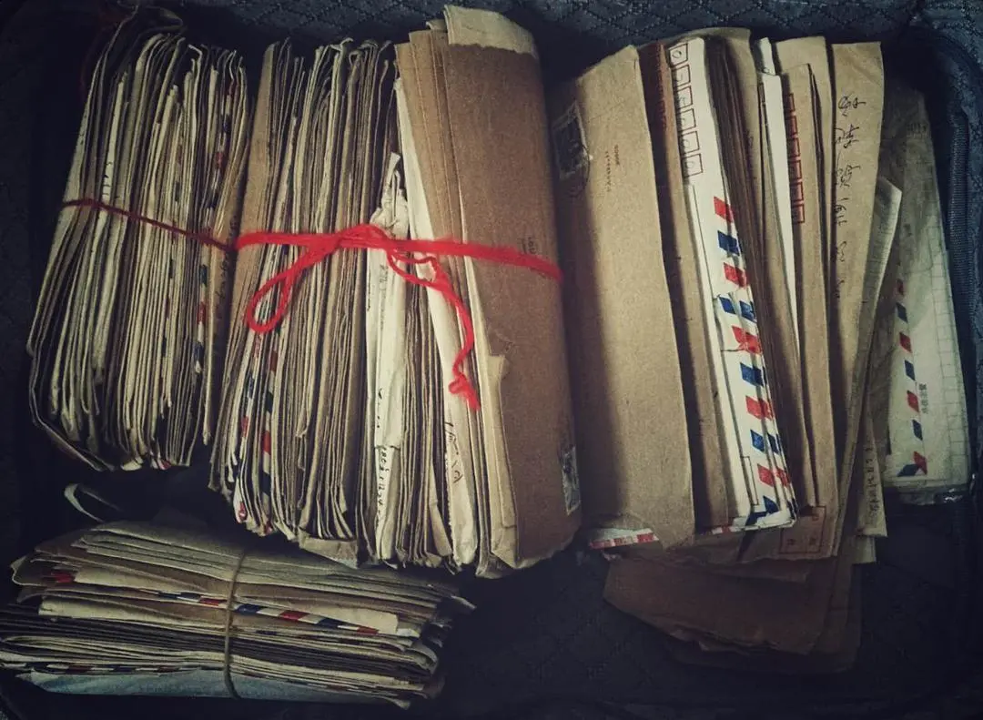 爸妈的一箱情书