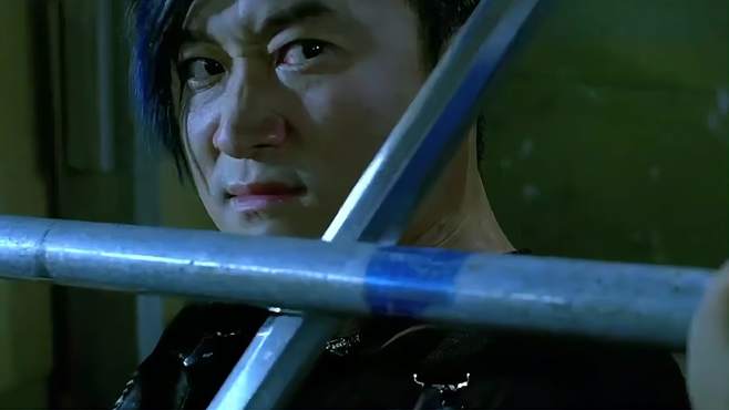 夺帅:吴京挑战洪金宝,一轮激战后不敌被杀,你大哥永远是你大哥-影视综