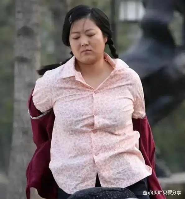 现在嫌她们丑,当年追成狗!这6位发福的女明星,当年都是大美女