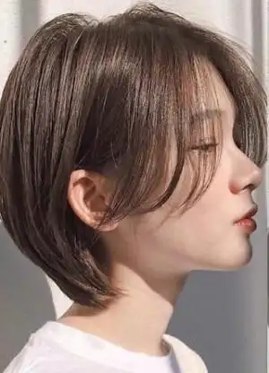 时尚露耳短发发型女 清爽又减龄