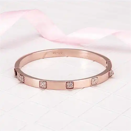 施华洛世奇swarovski玫瑰金色tactic金字塔手镯新品ms