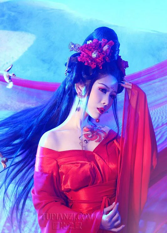 妍姿妖艳的古装美女写真 娇颜一貌倾城