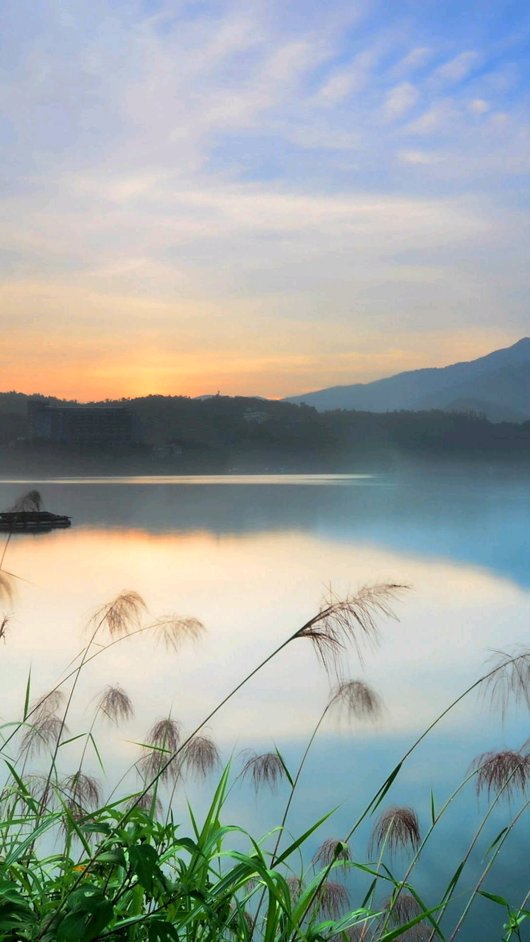 有哪些梦幻唯美,意境深远开阔,颜色淡雅,以景为主的的壁纸或图片?