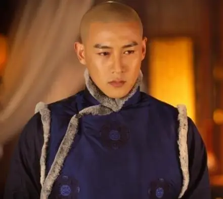 还有一位演员,三次拒琼瑶,先是永琪,何书桓,萧剑_陆毅_偶像_黄晓明