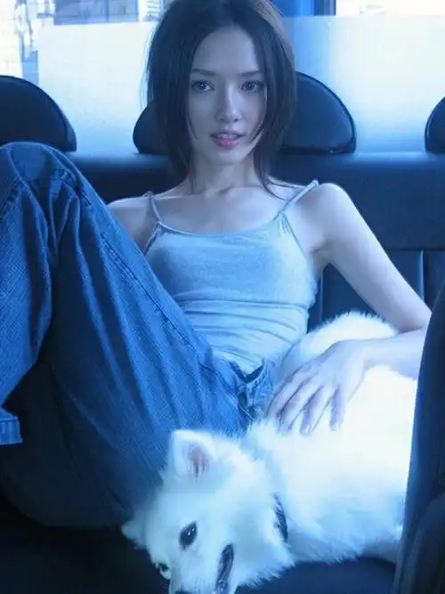 早期的郭碧婷好美