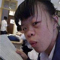 网上找个丑女图片头像【点击鼠标右键下载】