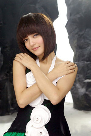 张韶涵可爱短发