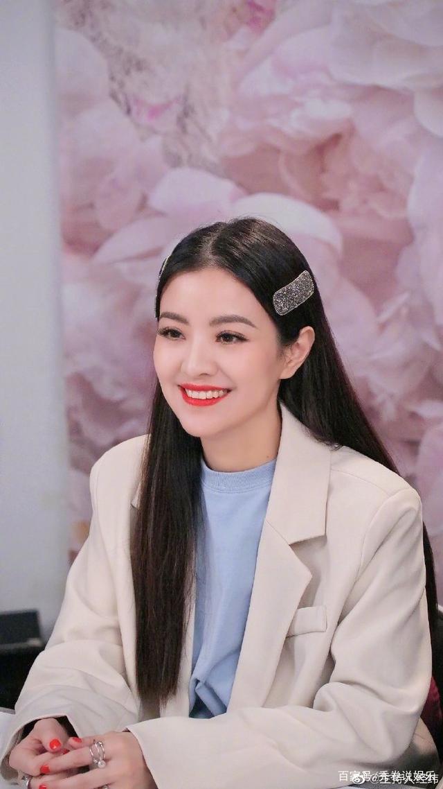 撒贝宁前女友近况曝光,离开央视转做网络主播,40岁仍孤身一人