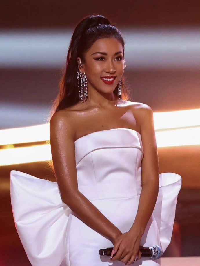 吉克隽逸说女生要勇于直面年龄##吉克隽逸说自己还是有白的地方