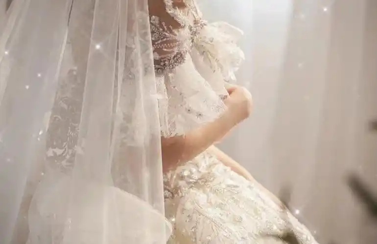 简单点善良点努力点,生活中的惊喜就会多一点93加油94#嫁伊婚纱