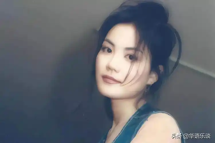 25:王菲《容易受伤的女人》