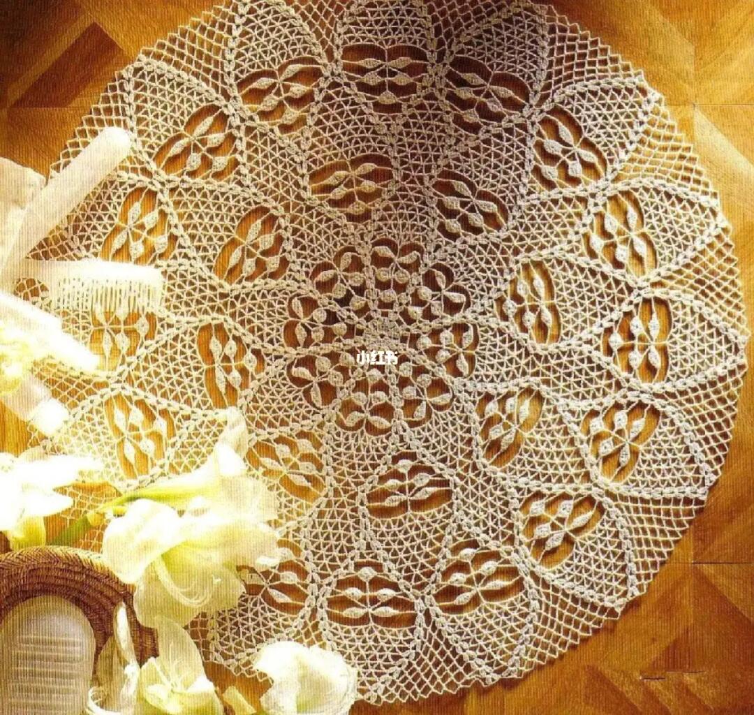 钩针圆形桌布