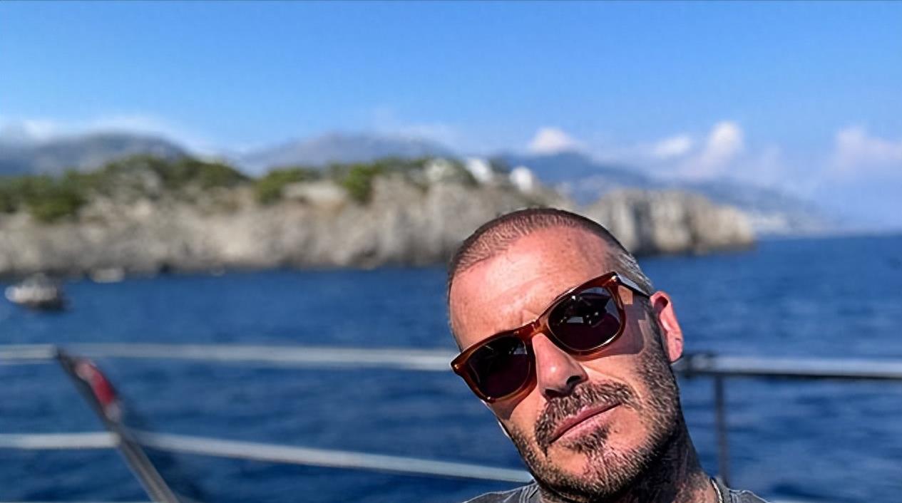 模仿我父亲却输得很惨,罗密欧也能驾驭_大布_贝克汉姆_短发