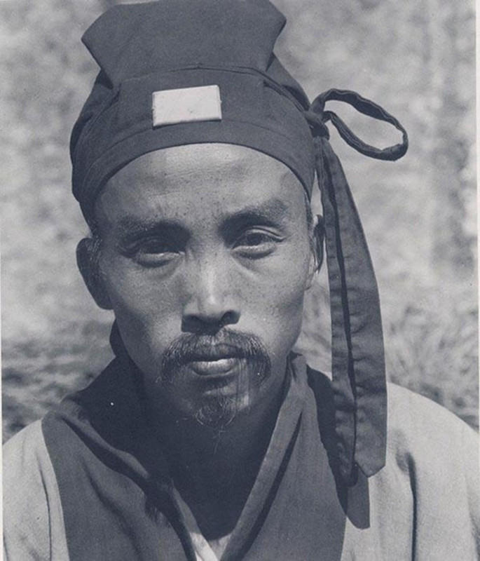 清朝深山老林里崂山道士真容,和你看的电视剧中道士有何不同