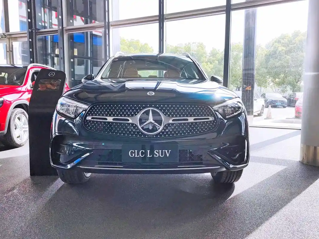 奔驰金华金之星全新glc suv现已到店.奔驰金华金之星全新 - 抖音