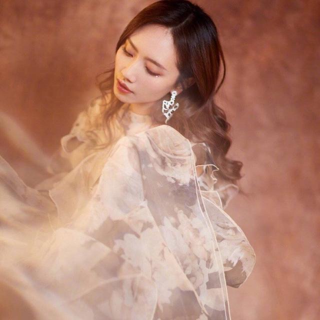 莫让花开在彼岸,来酷狗音乐听刘惜君倾情演绎《彼岸花》