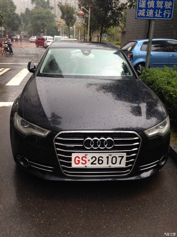 现在军车整治还是有点作用了,现在新军牌类似奥迪a6  50tfsi 以上