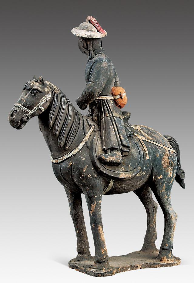 诈马宴是元代宫廷较为隆重的宴会,成员所穿服饰有什么讲究?