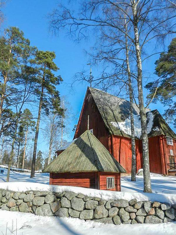 芬兰最美的地方,收集了来自全国的100多座小木屋