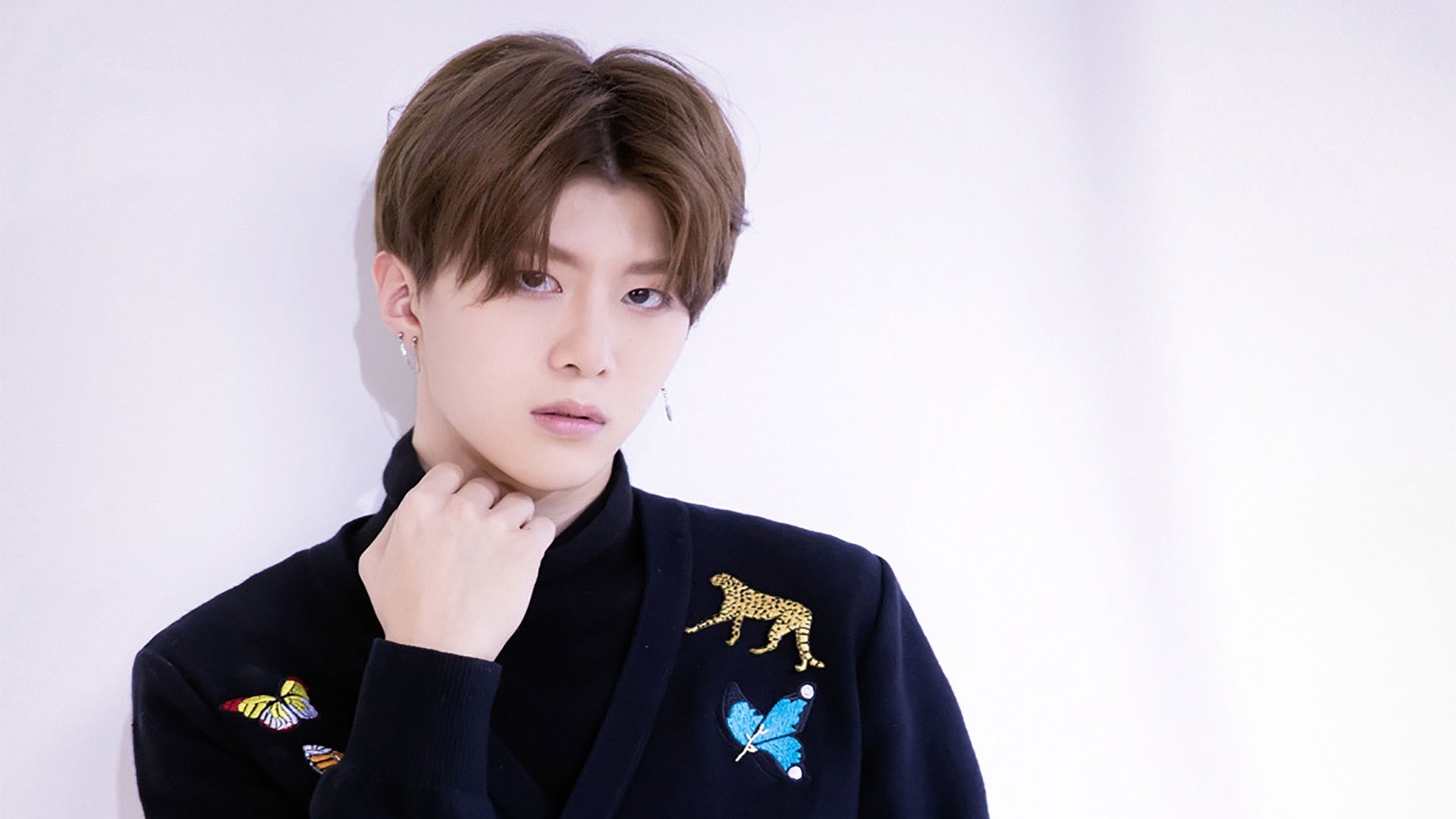 明星风尚偶像练习生范丞丞壁纸