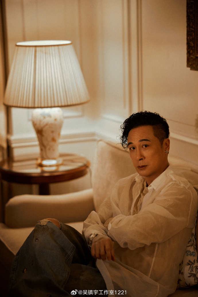 吴镇宇超话菌的网速太着急了,先发图得了阿哈哈哈哈.