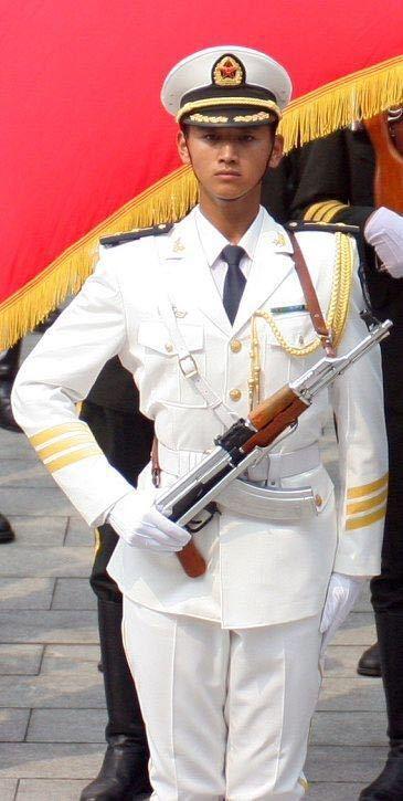 马常利,俗称小马,国民王子.辽宁沈阳人,1987年出生,身高188厘米.