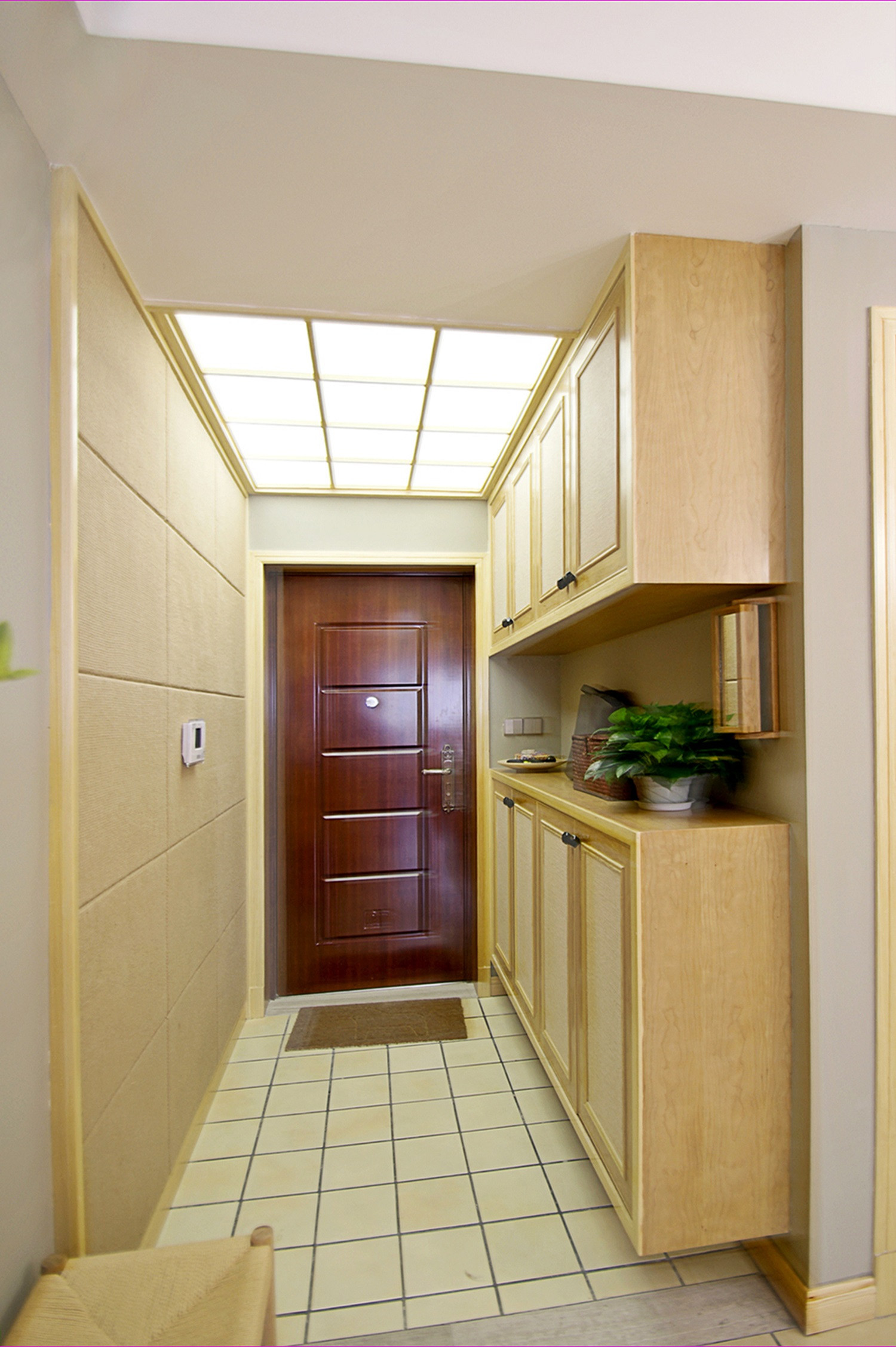 日式三居装修玄关设计