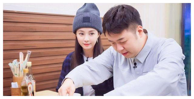 海涛因为暖男形象成为了大众的理想男友之一了,而沈梦辰一步步通过