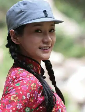 雪豹>>陈怡饰演者陶飞霏个人资料简历照片