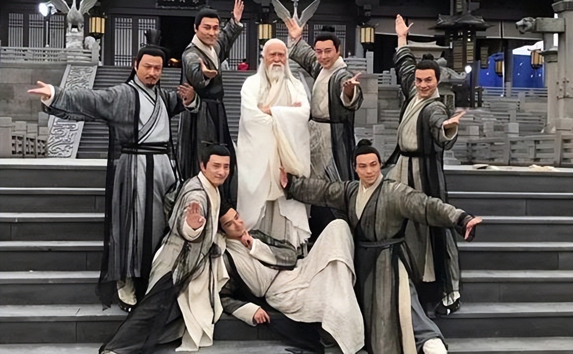 你说俞莲舟就错了,外界公认此人在俞莲舟之上_宋远桥_武功_三丰