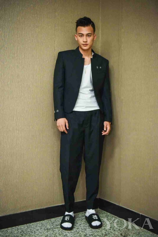 《青禾男高》校园路演热血开启 欧豪大秀球技掌控全场