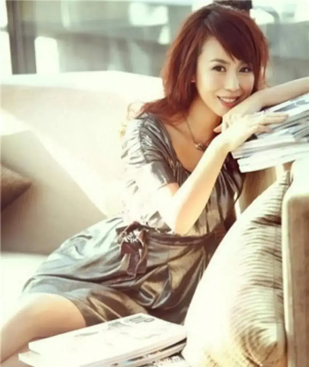 看到马丽年轻时候的颜值,我惊了!原来这么好看!_容颜_魅力_岁月