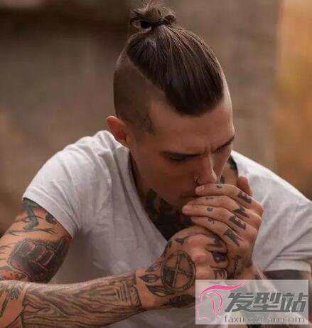 黑社会霸气小伙发型超酷独特回头率高