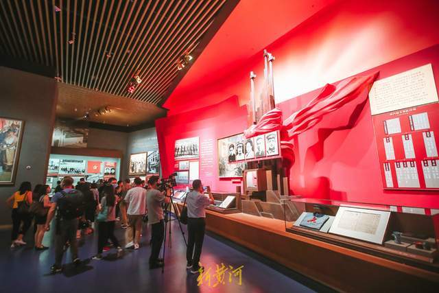 新黄河探访党史展览馆嘉兴红船月壤样本馆内这些亮点不容错过