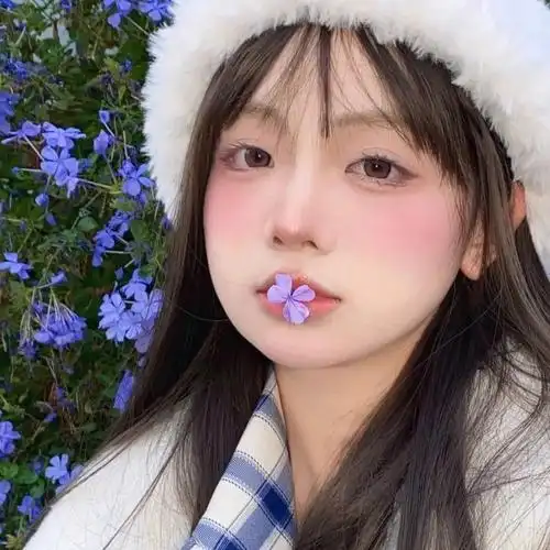 女生头像  #优质女生头像  #真人女头"今日宜 看海 拥抱 与你相 ""