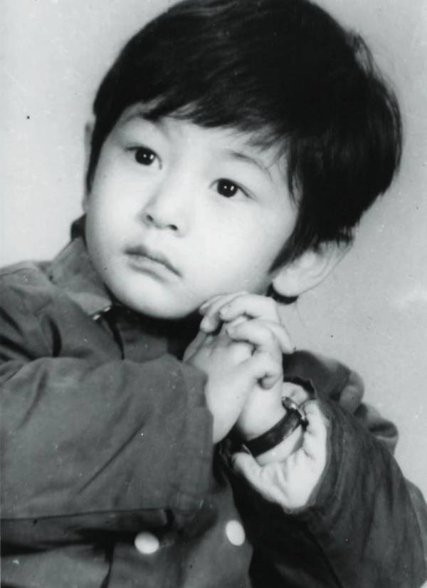 小海绵正面照曝光 简直就是迷你版黄晓明