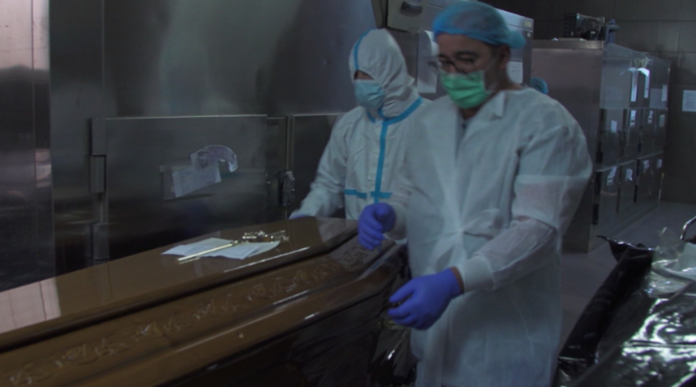 医院太平间容量已达极限  图源:cnn截屏