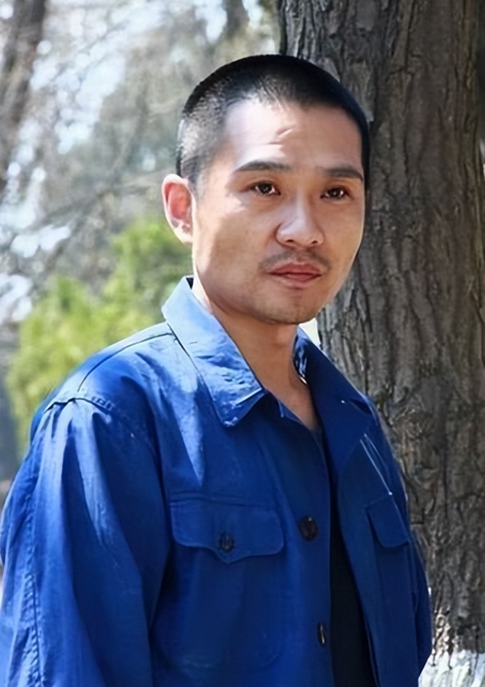 回顾演员任帅戏红人不红将丑妻当成宝一家三口其乐融融