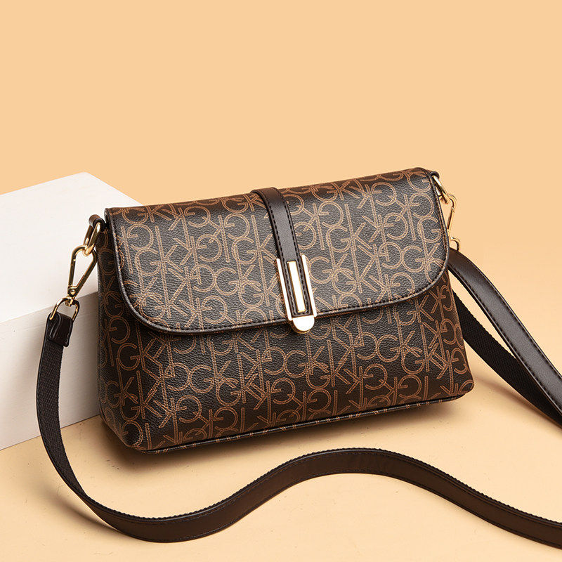 女士斜挎包小包单肩中老年百搭包包包百搭妈妈中年通用款女包