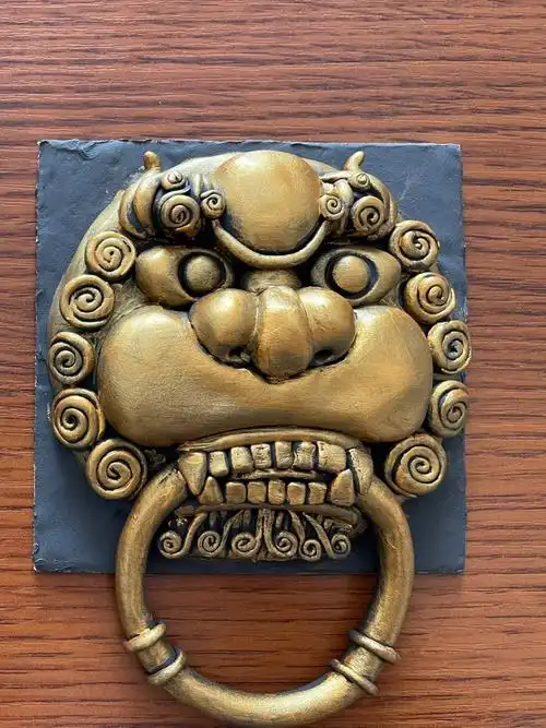 仿铜浮雕辅首衔环门兽