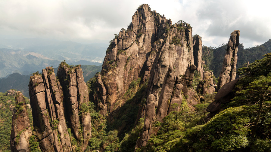 奇山异石三清山