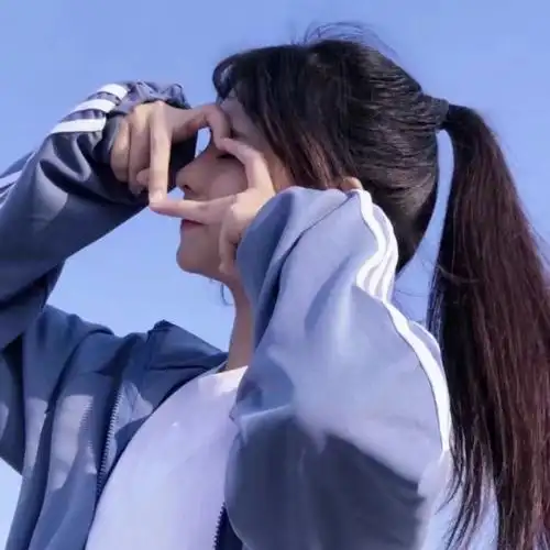 清纯可人的马尾辫女生头像