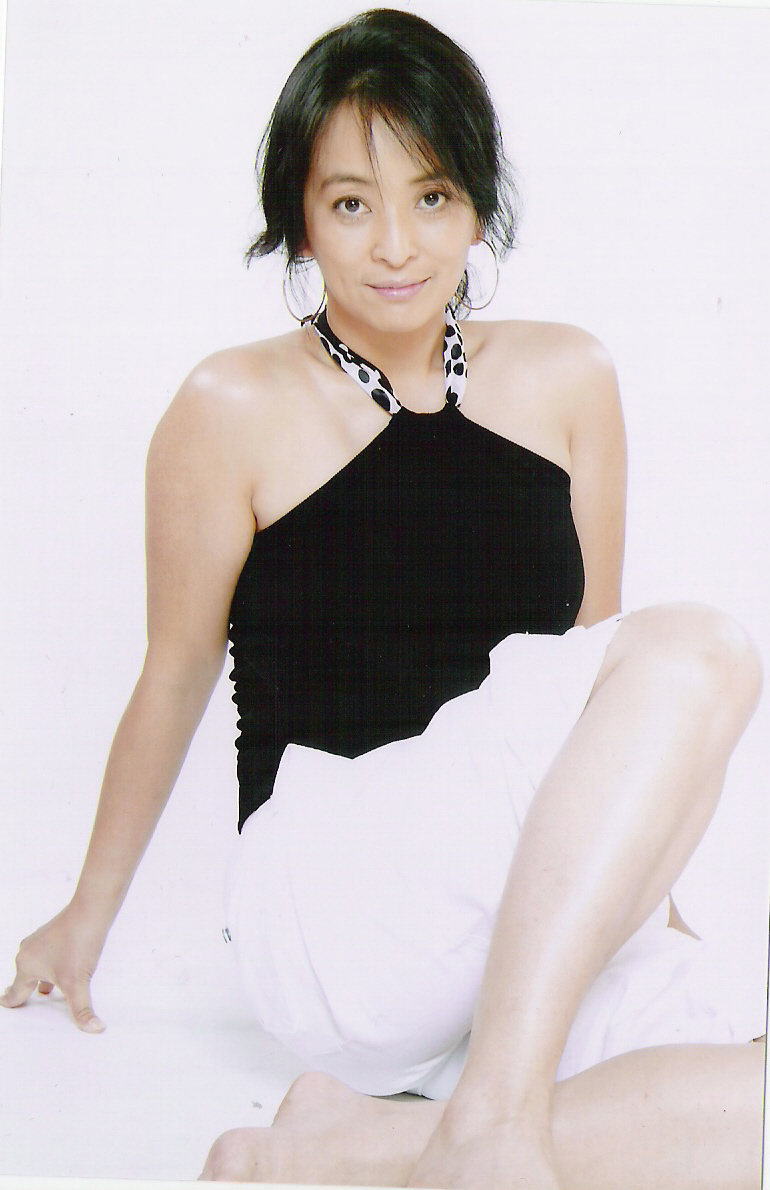 资料图片:青年演员李勤勤写真(16)